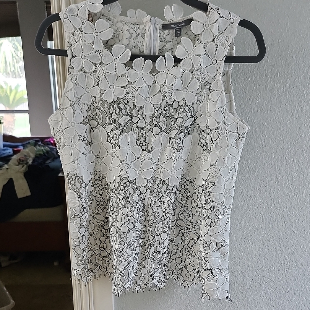 White Floral Lace Sleeveless Top